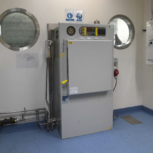 Autoclave de laboratoire - Priorclave - à chargement frontal / traversant à double porte