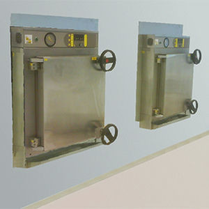 Autoclave de laboratoire - Priorclave - à chargement frontal / grande capacité / traversant à double porte