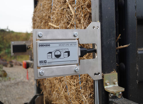Humidimètre pour foin - DSE4200 - DSE Test Solutions A/S - à micro-ondes / sans contact / pour presse à balles