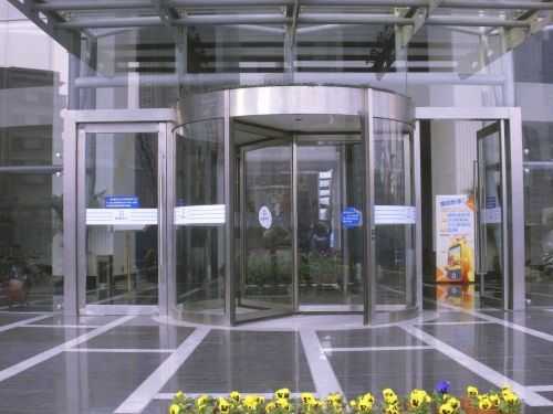 Porte tournante - XZ-RS-3 - Ningbo VEZE Automatic Door Co., Ltd. - pour l'intérieur / automatique