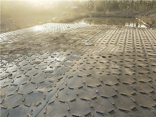 Tapis de travail - Shandong Ningjin Xinxing Chemical Co., Ltd. - protection de sol / en composite / d'extérieur
