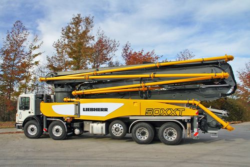 Pompe à béton automotrice pour chantier - XXT series - Liebherr Mischtechnik - pour l'industrie