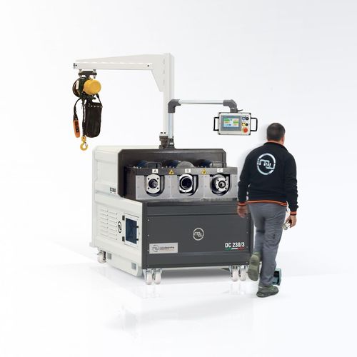Machine de formage orbitale - DC series  - Industrial Manufacturing Machines srl - d'extrémité de tube / de tuyau / pour manchon