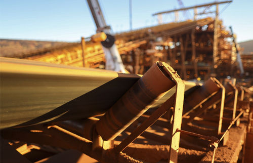 Bande de convoyeur en polyester - Trelleborg Seals & Profiles - en polyamide / en caoutchouc / en ciment