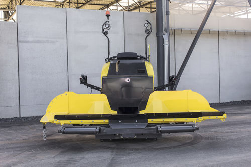 Finisseur d'asphalte - BF 200 C-2  - BOMAG - d'alimentation