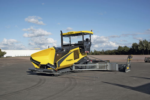 Finisseur d'asphalte - BF 900 C  - BOMAG - sur chenilles / machine / convoyeur