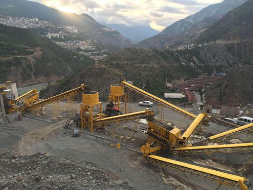 Groupe de concassage et de criblage à cône - Pi Makina Construction Machines - mobile / primaire / secondaire