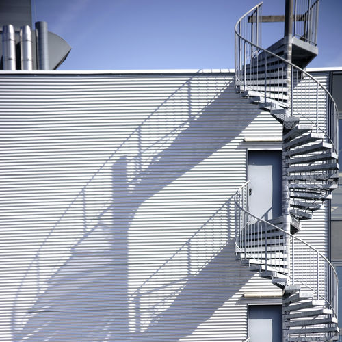 Escalier en colimaçon - Indus / Linea / Baro - GEI - en acier inoxydable / barreaudé / pour bâtiments préfabriqués