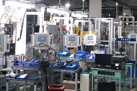 Ligne de production de pièces en métal - Dalian Haosen Equipment Manufacturing Company - pour ligne d'assemblage