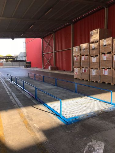 Rampe de véhicule - Kale Rampa - pour fortes charges / pour chariot élévateur / fixe