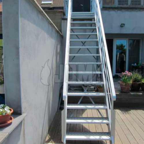 Escalier droit - JOMY SA - d'extérieur / en aluminium / barreaudé