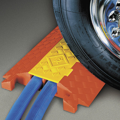 Protection de câbles pour le passage de véhicules - Linebacker® - Justrite Safety Group - fixation au sol / en plastique
