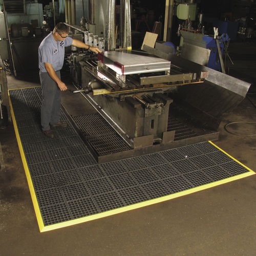Tapis antifatigue - Cushion Ease™ GSII® Nitrile FR 850SFR - Justrite Safety Group - modulaire / en caoutchouc / pour zone humide