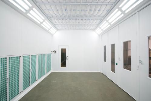 Cabine de peinture à circuit fermé - Mecatelier - pour l'industrie du bois / à filtre sec / sur mesure
