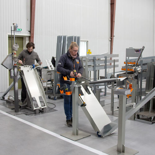 Ligne d'assemblage modulaire - Labadis - flexible / pour composant automobile / pour l'industrie aéronautique