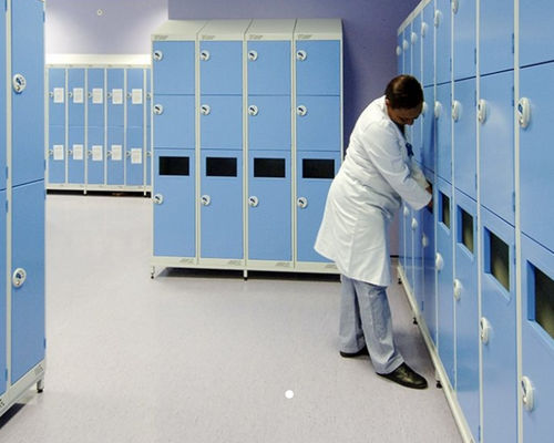Armoire vestiaire industrielle - Linpac Storage Systems - pour applications hygiéniques / professionnelle / sanitaire