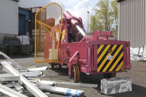Presse à balles pour métaux - McIntyre 5025 Bigfoot - JMC Recycling Systems Ltd - à chambre verticale / à chargement latéral / mobile