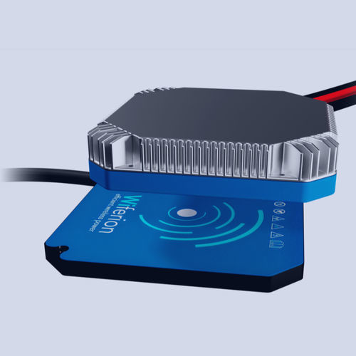 Chargeur de batterie pour AGV - CW 1000	 - Wiferion - pour la robotique / au sol / à pose murale