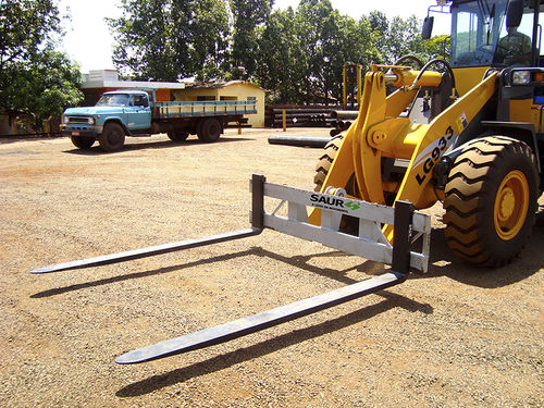 Tablier porte-fourche pour chariot élévateur - Saur