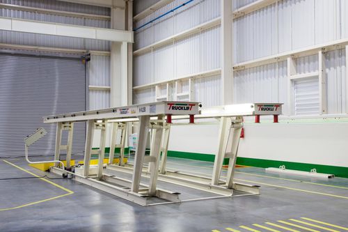 Plateforme de levage - Saur - pour véhicules / hydraulique