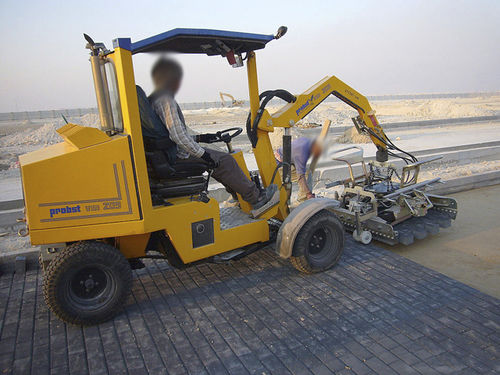 Machine de pose de dalles - VM203 - Saur