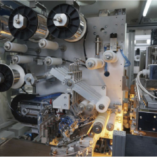 Machine de pose de couvercle automatique - LRF - Wuxi Autowell Technology Company