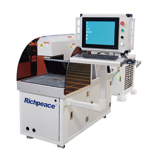 Machine de marquage laser CO2 - RPLC-NM-S-1-500×500-C-SLM-RMG175W-NA-3P380V - Tianjin Richpeace AI Co., Limited - de cuir / industrielle / à 3 axes