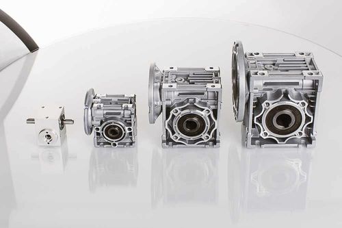 Réducteur à vis sans fin - SR series - ELRA Antriebstechnik Vertriebs Ges.m.b.H - orthogonal / à arbre creux / 1 - 5 Nm