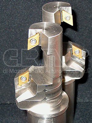 Barre d'alésage à usage polyvalent - CRM di Mazzoccato Arturo & Figli s.r.l. - pour finition / antivibrations / à plaquettes