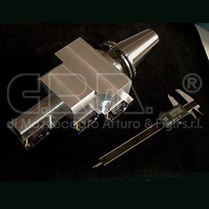 Barre d'alésage à usage polyvalent - CRM di Mazzoccato Arturo & Figli s.r.l. - sur mesure