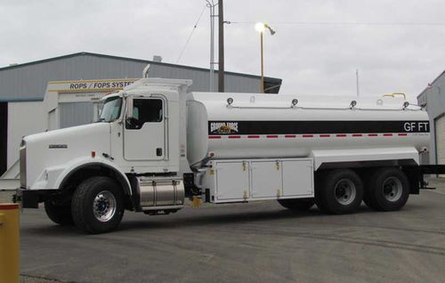 Camion de transport de carburant - Ground Force Worldwide - à 3 essieux / pour chantier