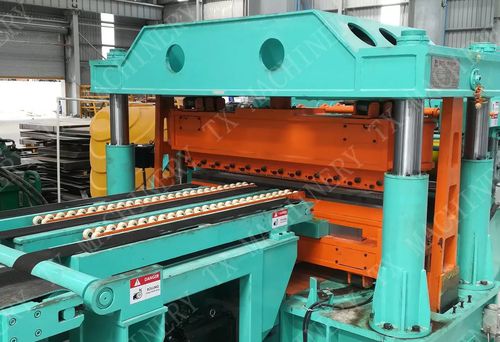 Ligne de découpe transversale pour acier -  FOSHAN TE XIANG MACHINERY CO., LTD - pour acier au carbone / de tôle / d'empilage