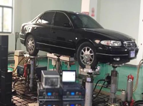 Banc d'essai de vibration - Dongguan Hongjin Test Instrument Co.,Ltd. - contrôlé par ordinateur / de véhicule / pour l'industrie automobile