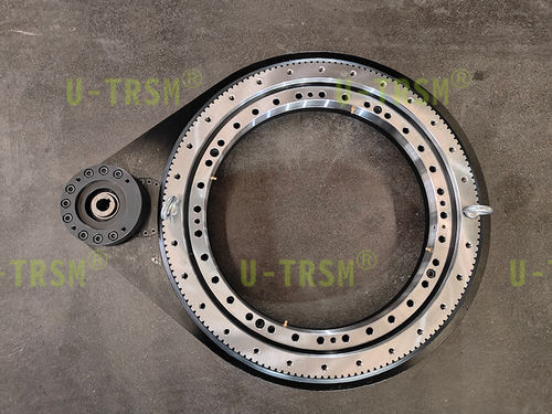 Système d'entraînement rotatif simple - 2-S-10541-OP - Unique Transmission Equipment(Luoyang)Co., LTD - à vis sans fin