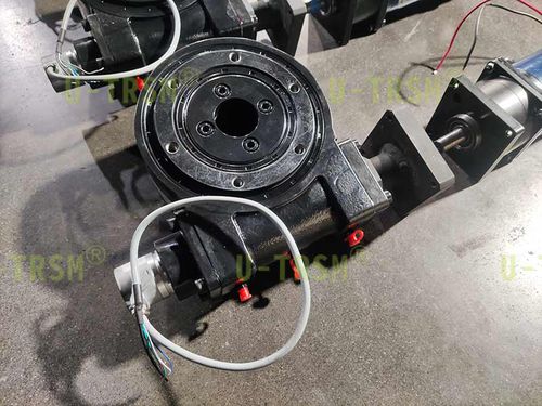 Système d'entraînement rotatif à vis sans fin - SE5 - Unique Transmission Equipment(Luoyang)Co., LTD - compact