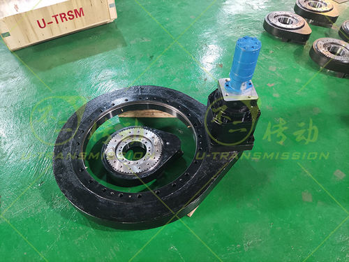 Système d'entraînement rotatif forte charge - SP-III-0755 - Unique Transmission Equipment(Luoyang)Co., LTD