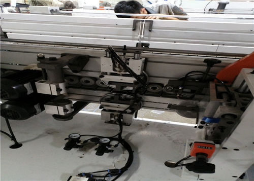 Plaqueuse de chant automatique - UT620E - Nanjing Unitec Technology Co.,LTD - pour le bois