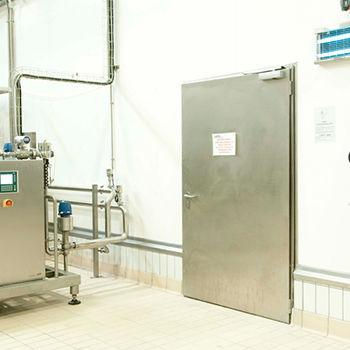 Porte avec charnière - FLY INOX - Moreschi Chiusure Industriali S.r.l. - en acier inoxydable / pour l'intérieur / industrielle