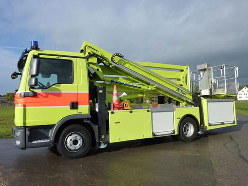 Nacelle élévatrice téléscopique montée sur tracteur - SCA 27 - Safi Group srl - montée sur camion / électrohydraulique / pour usage extérieur