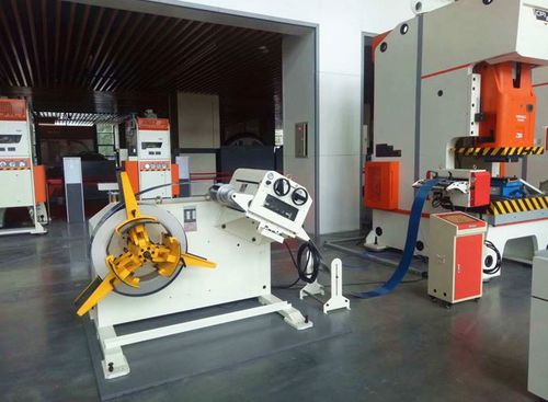 Ligne de presses mécanique - Shenzhen Sunrui Machinery Co., Ltd. - électrique / pneumatique / électronique