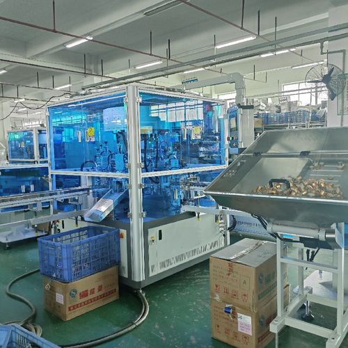 Boucheuse visseuse rotative - SZZ-109 - Shenzhen xinzhong plastic - pneumatique / screw-on / multitête