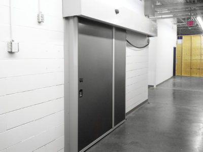 Porte coulissante - 3100 - TMI, LLC - en acier inoxydable / en acier / pour l'intérieur
