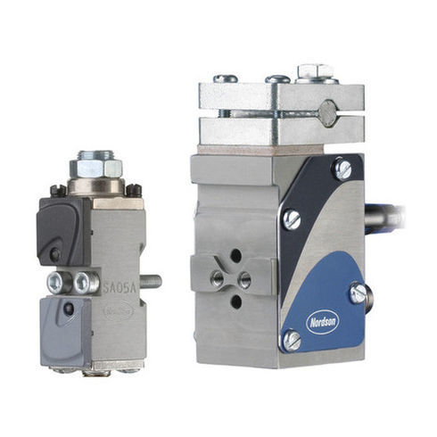 Buse de précision - Saturn®  - Nordson Adhesive Dispensing - de dosage / à colle thermofusible / à jets multiples