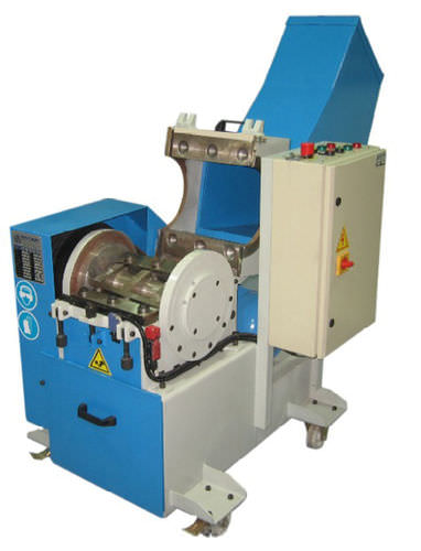 Broyeur pour ciment - IM TYP 25/30 - inan plastics machinery - à couteaux / horizontal / pour moulage par injection