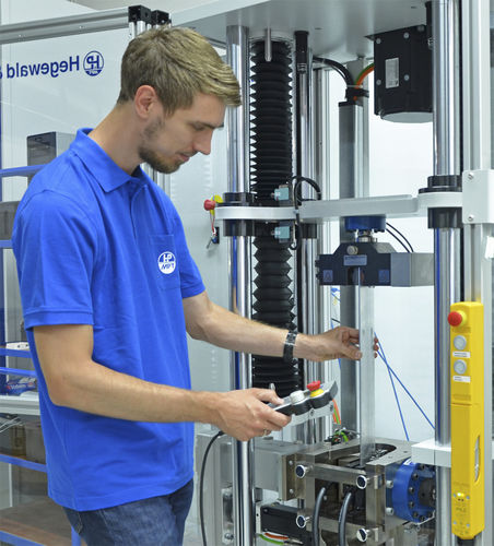 Machine d'essai pour tôle - 41-006-003 - Hegewald & Peschke Meß- und Prüftechnik GmbH - d'élongation / de traction / de frottement