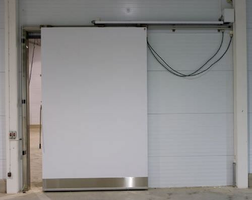 Porte coulissante - MS1501F - DAN-doors - en métal / pour chambre froide / industrielle