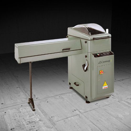 Abouteuse à angle variable - LILLIPUT series - Emmegi Group - automatique / pneumatique / pour profilés en PVC