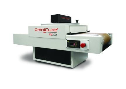 Convoyeur à bande grillagée - OmniCure CV300 - Excelitas Technologies - PCO - à bande / linéaire / pour la manutention