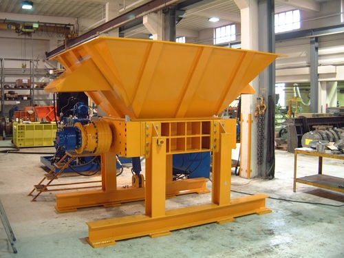 Déchiqueteur à 2 arbres - S 100 - SID Société Industrielle de la Doux SA - pour le bois / de pneus / de déchets solides et en vrac