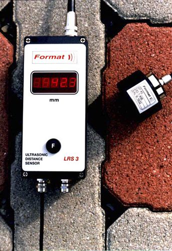 Capteur de distance cylindrique - LRS 3 - Format Messtechnik GmbH - à ultrasons / 4-20 mA / sortie de tension